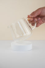 Load image into Gallery viewer, AMR Cup + Glass Hario Server