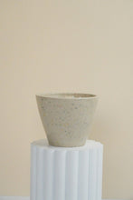 Load image into Gallery viewer, AMR Cup + Glass Hario Server